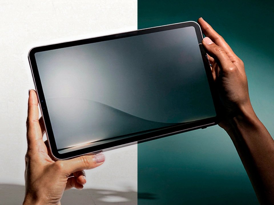 Create tech product ad photo